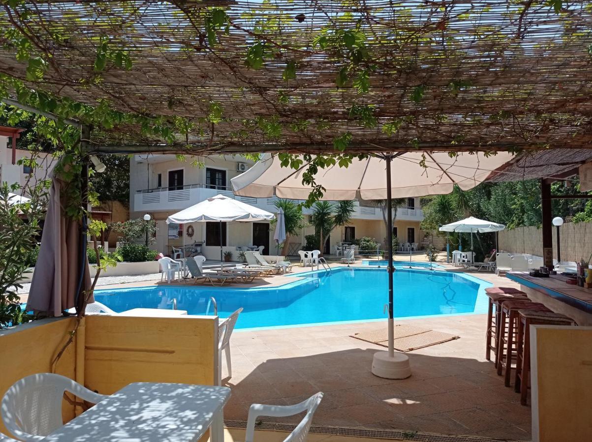 Alexandros 3* Kalamaki