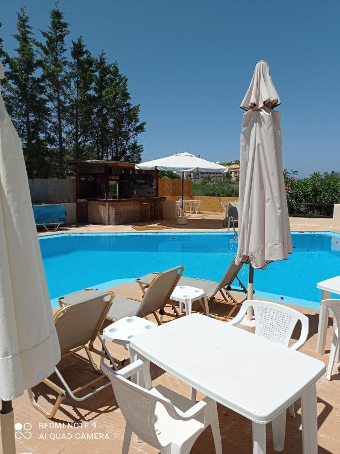 Alexandros Apartahotel