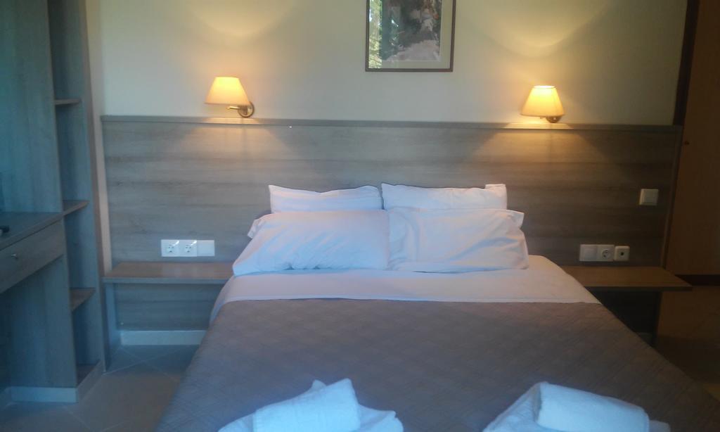 Alexandros Apartahotel 3*